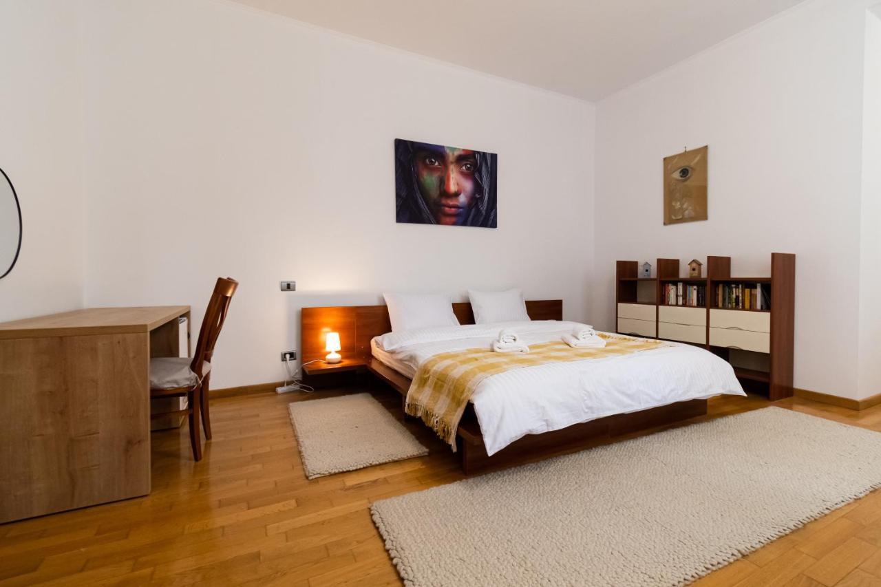 Residence 48 Beautiful Building Within Moments From The Old Town Of Brașov Exterior foto