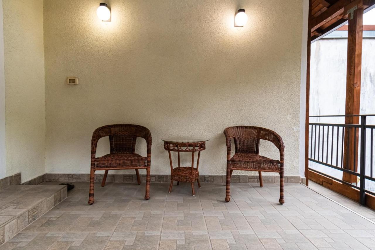 Residence 48 Beautiful Building Within Moments From The Old Town Of Brașov Exterior foto
