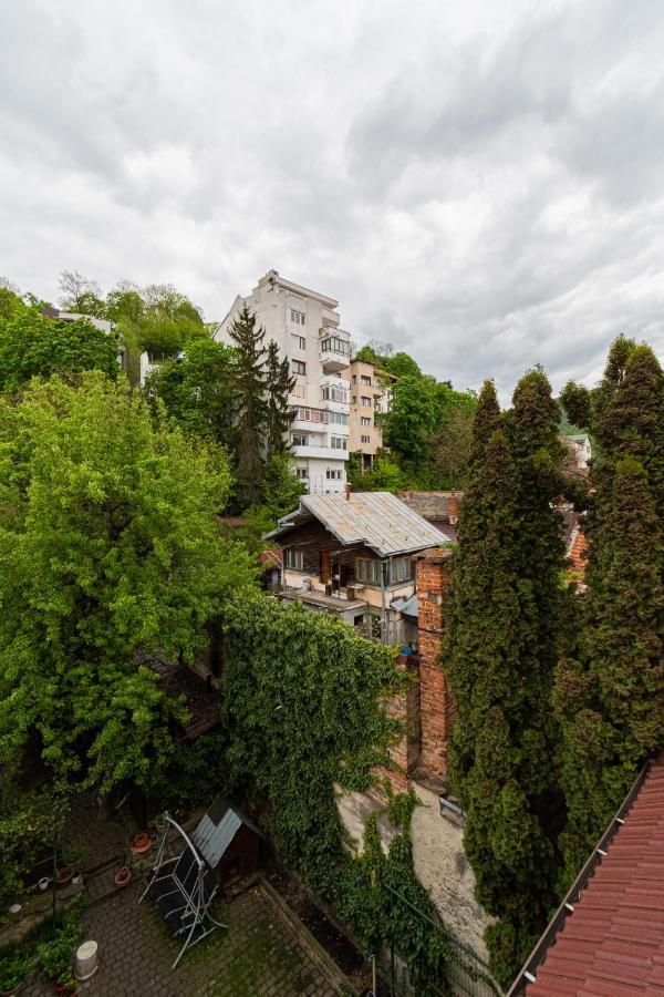 Residence 48 Beautiful Building Within Moments From The Old Town Of Brașov Exterior foto