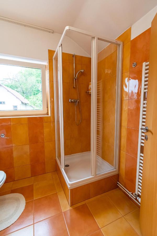 Residence 48 Beautiful Building Within Moments From The Old Town Of Brașov Exterior foto