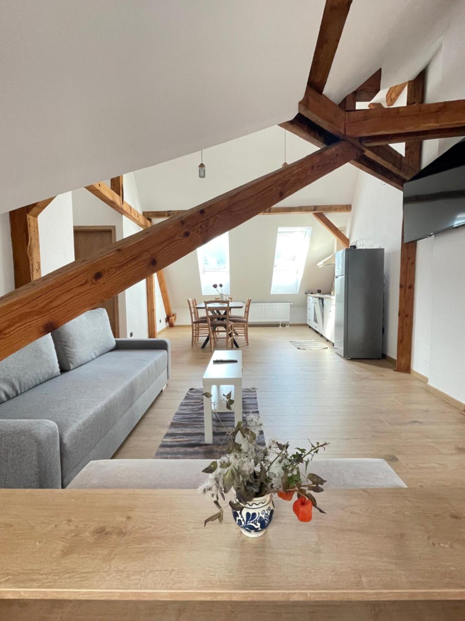 Residence 48 Beautiful Building Within Moments From The Old Town Of Brașov Exterior foto